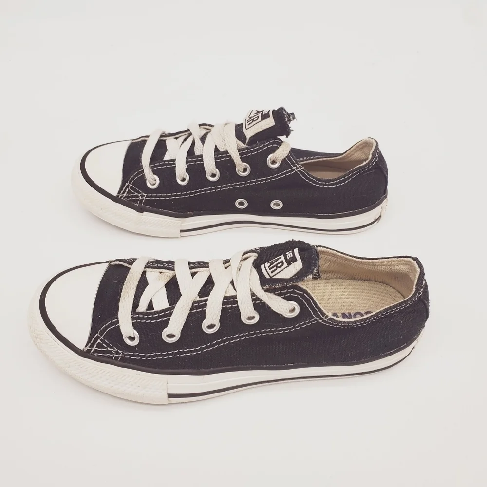 Converse Shoes Youth 2 Low Top Sneakers 3J235